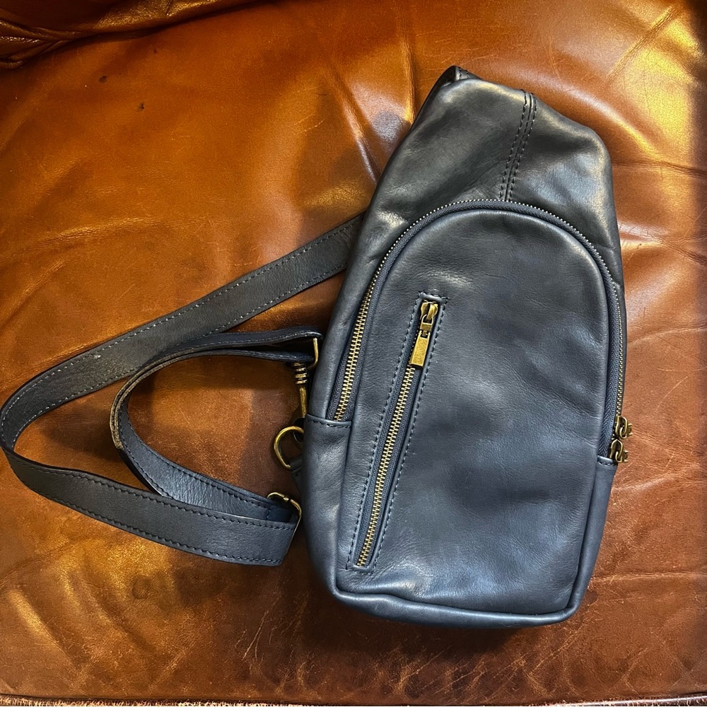 SUNDANCE (Blue Leather Shoulder Bag)